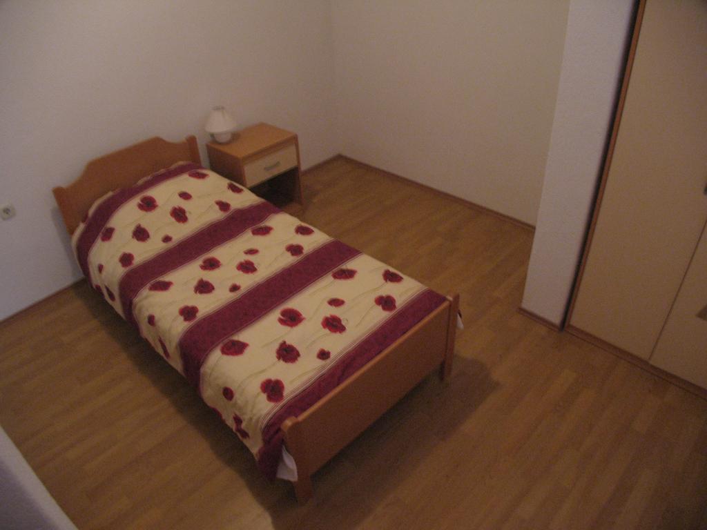 Apartments Jerica Bol Habitación foto